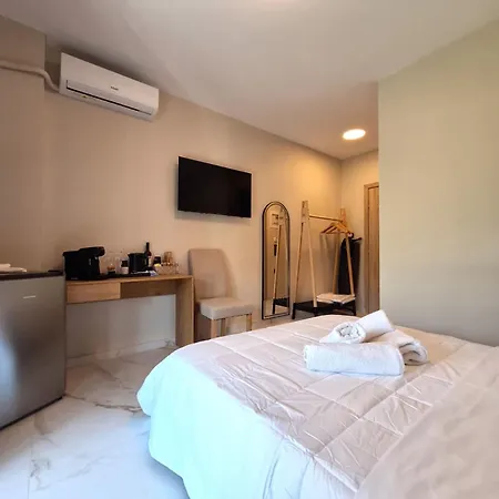 Grandsold Vasiliki